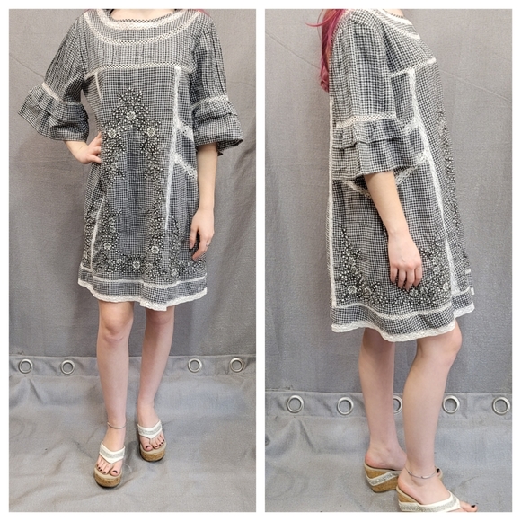 Free People Dresses & Skirts - Free People Black White Baby Doll Dress Lace M